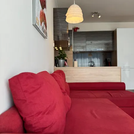 Апартаменты Sunny & Comfort Next To Tech Park For 4 Guests