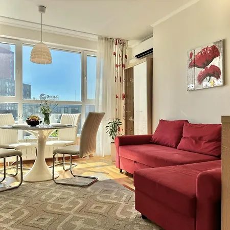 Апартаменты Sunny & Comfort Next To Tech Park For 4 Guests *